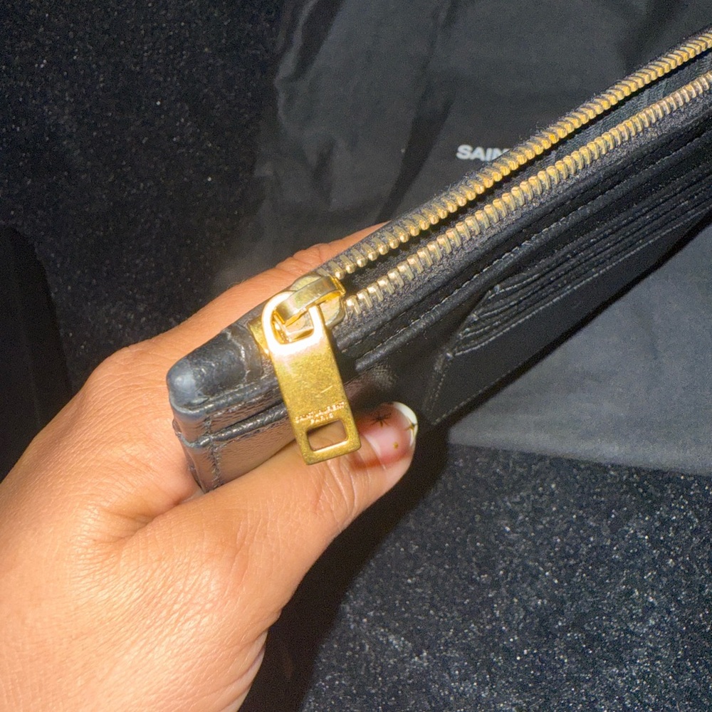 Saint Laurent Large Pouch - Picture 7 of 10